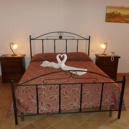 Villa Agriturismo Antichi Granai à Calatafimi-Segesta Extérieur photo