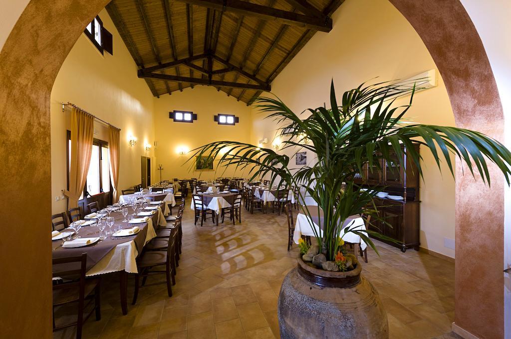 Villa Agriturismo Antichi Granai à Calatafimi-Segesta Extérieur photo